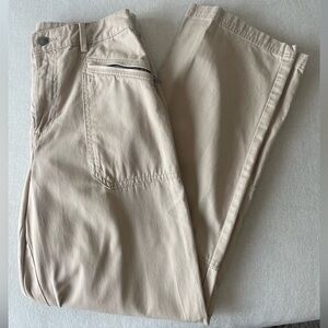 H&M women’s cargo pants with zipper pockets